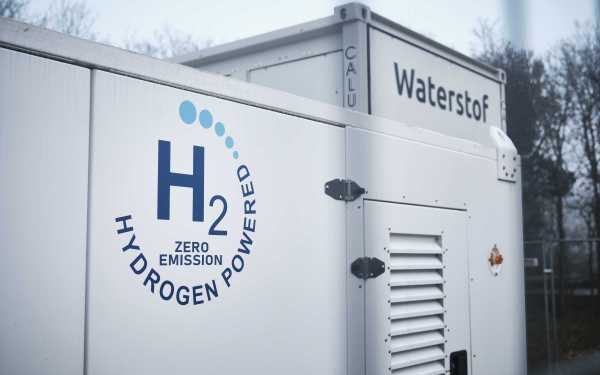 Test met brandstofcel op waterstofgas